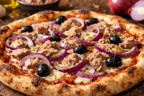 Tuna and onion pizza